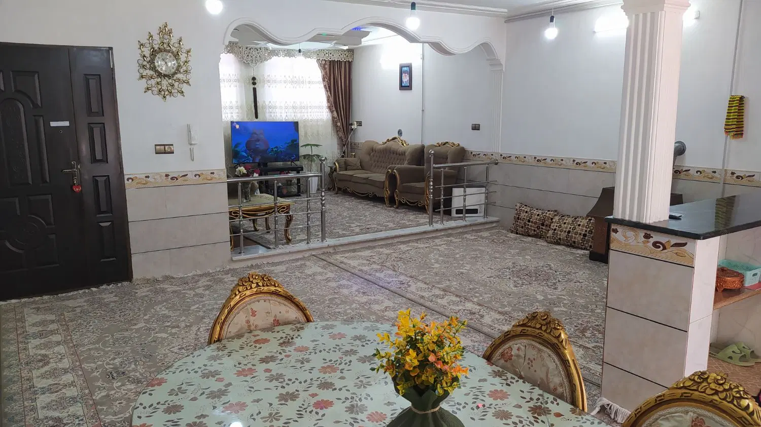 ساختمان ویلایی مسکونی