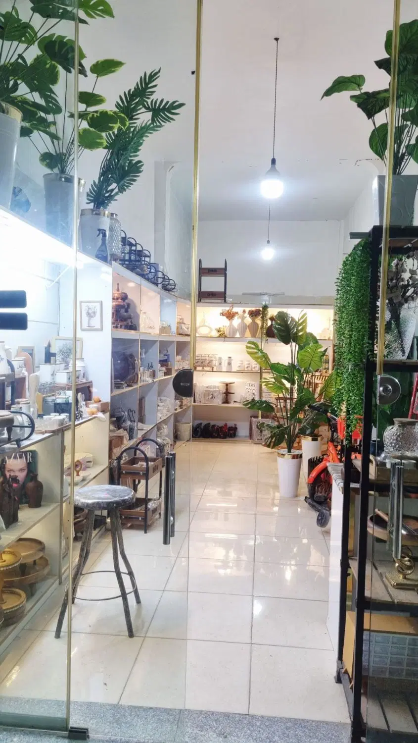 مغازه شهرک نیاوران