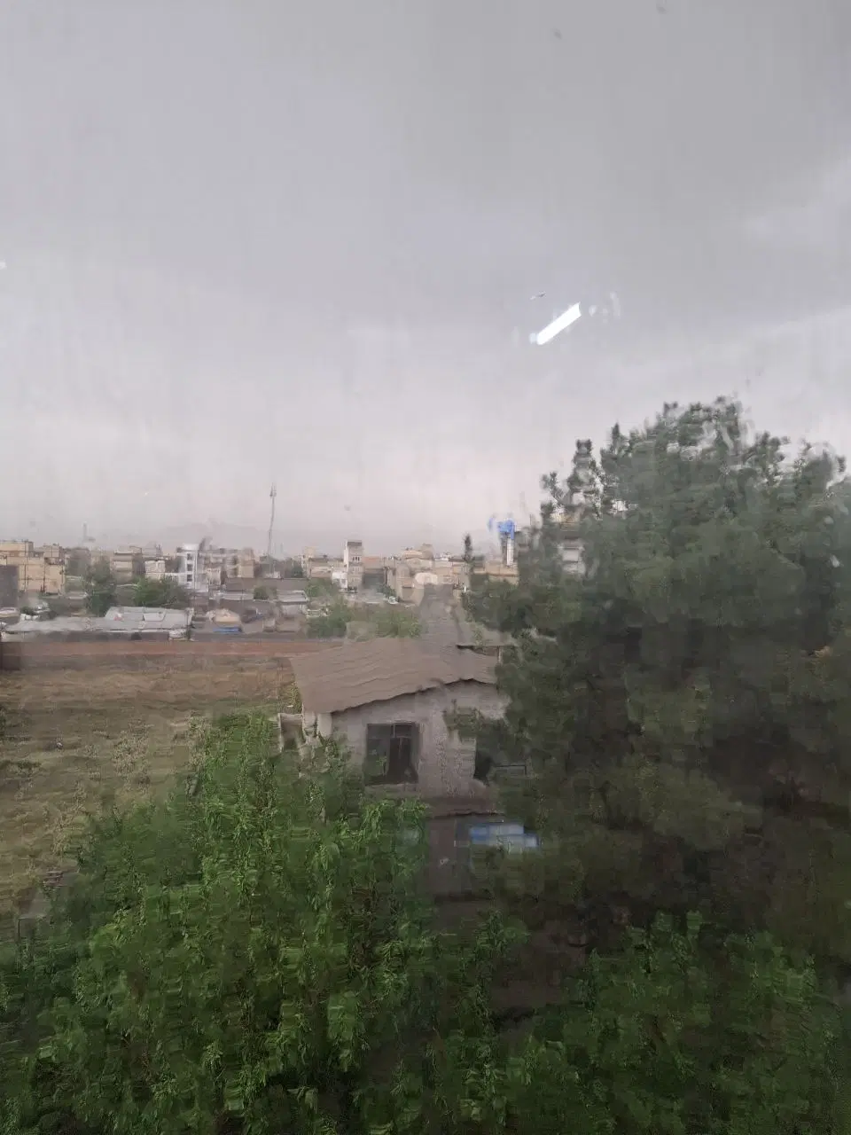 فروش آپارتمان ۹۰ متری طبرسی