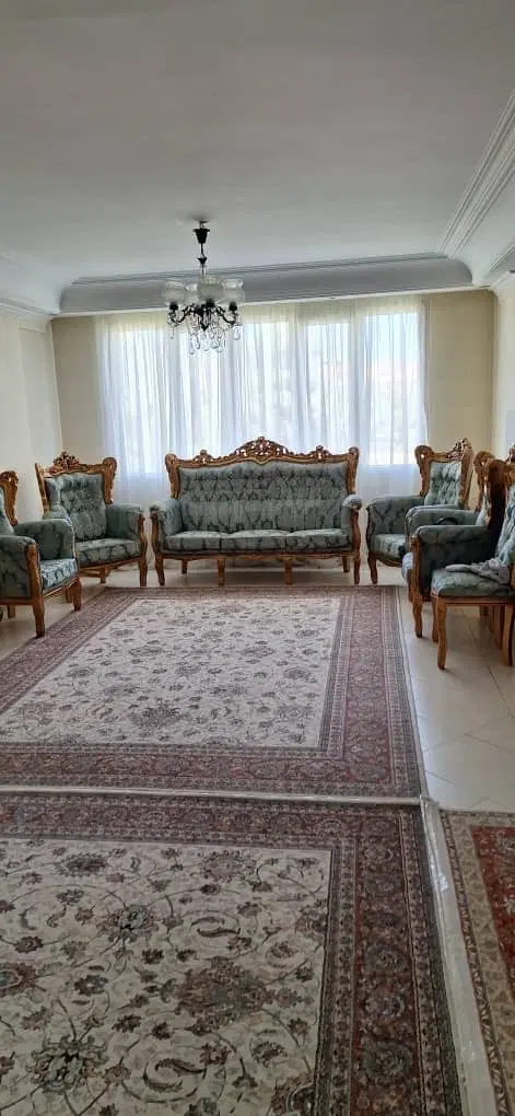 آپارتمان آبی