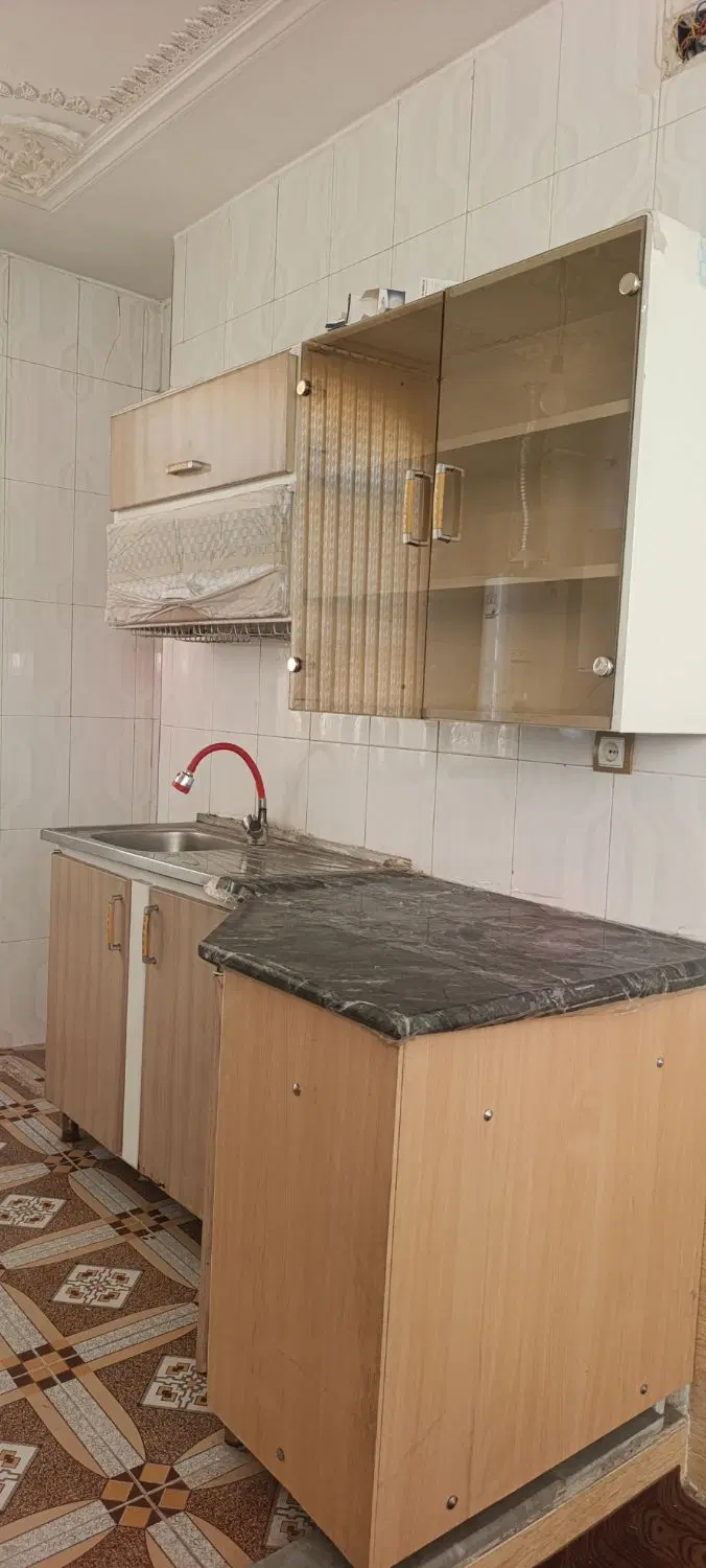 دوخوابه، طبقه دوم، کاملا مستقل، تخلیه