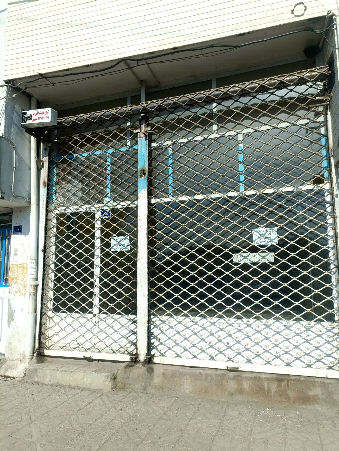 اجاره مغازه بحر خیابان نرسیده به میدان آزادی