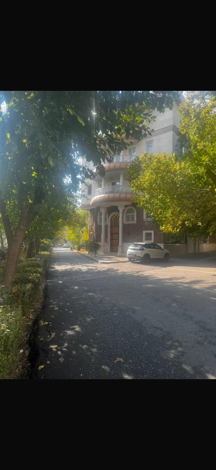 واحد ۸۵ متری سروستان نهم