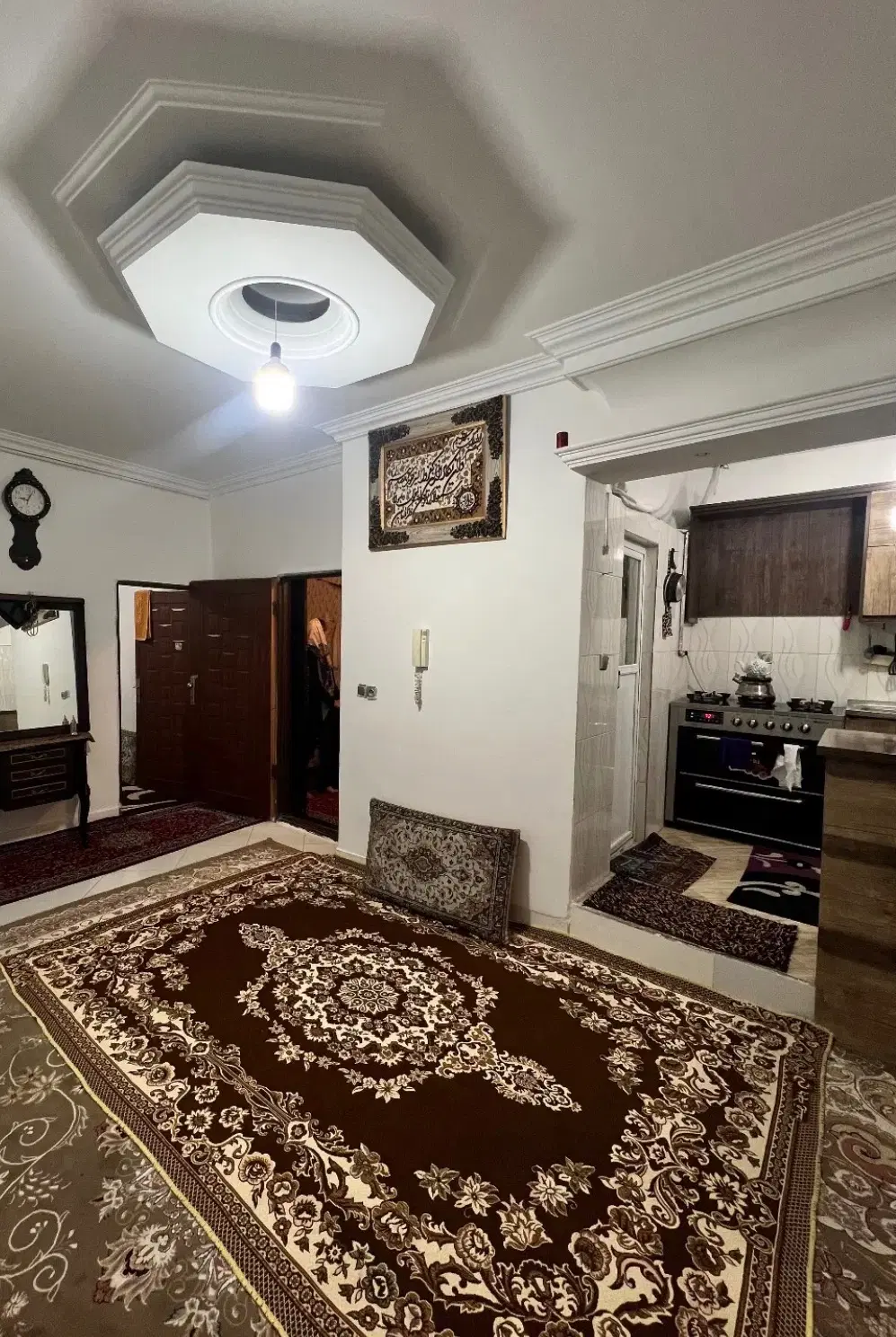 اپارتمان غرق نور با قیمت استثنائی