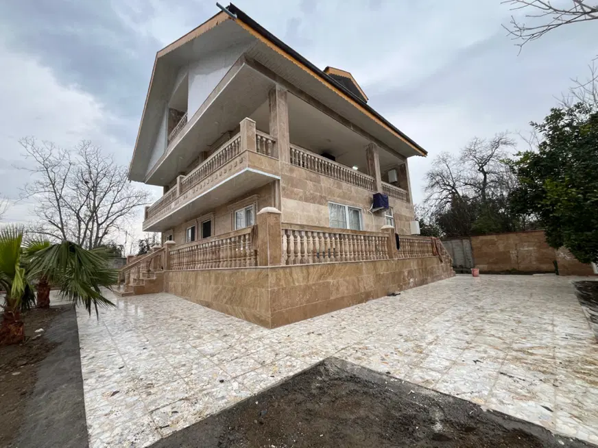 ویلای ۲۰۰۰متری سنددار ۶خواب فومن صومعه سرا