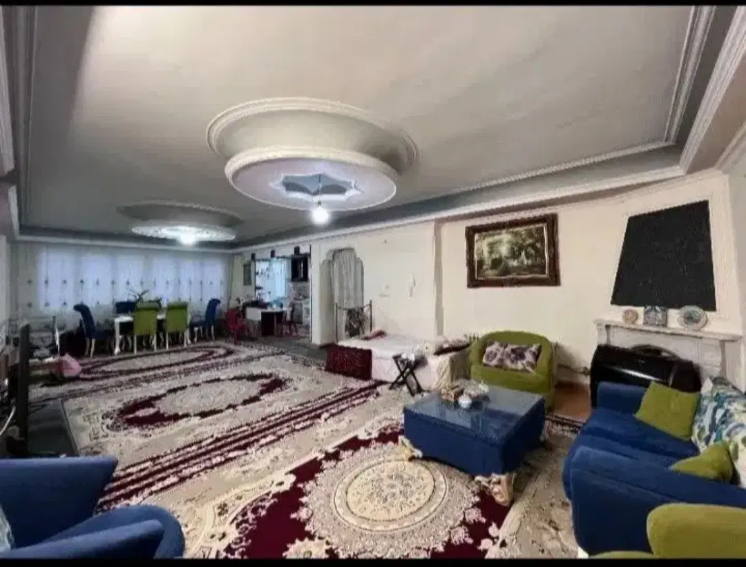 اپارتمان ۱۲۰ متری تک واحدی