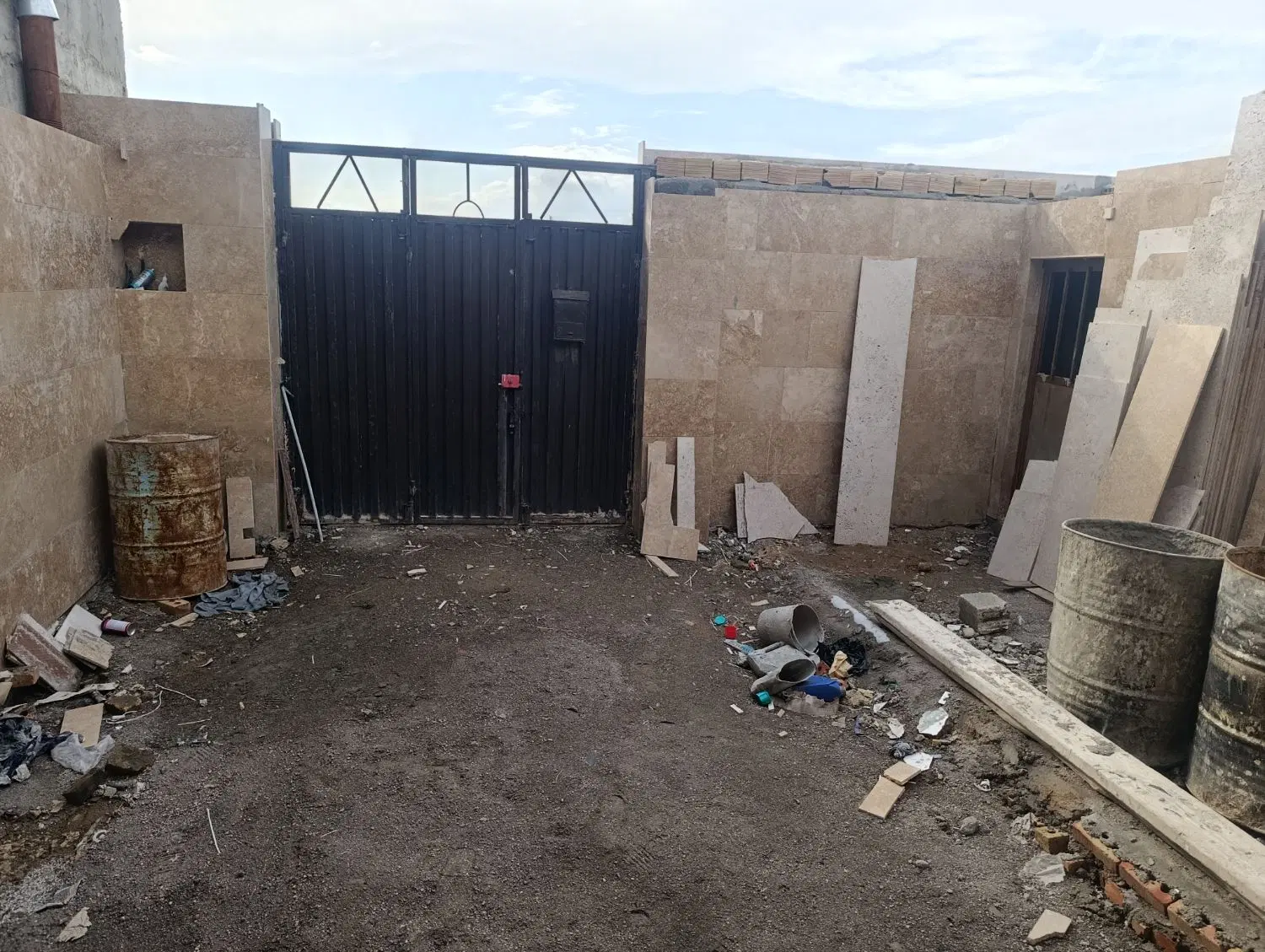 خانه آناخاتون محافظت