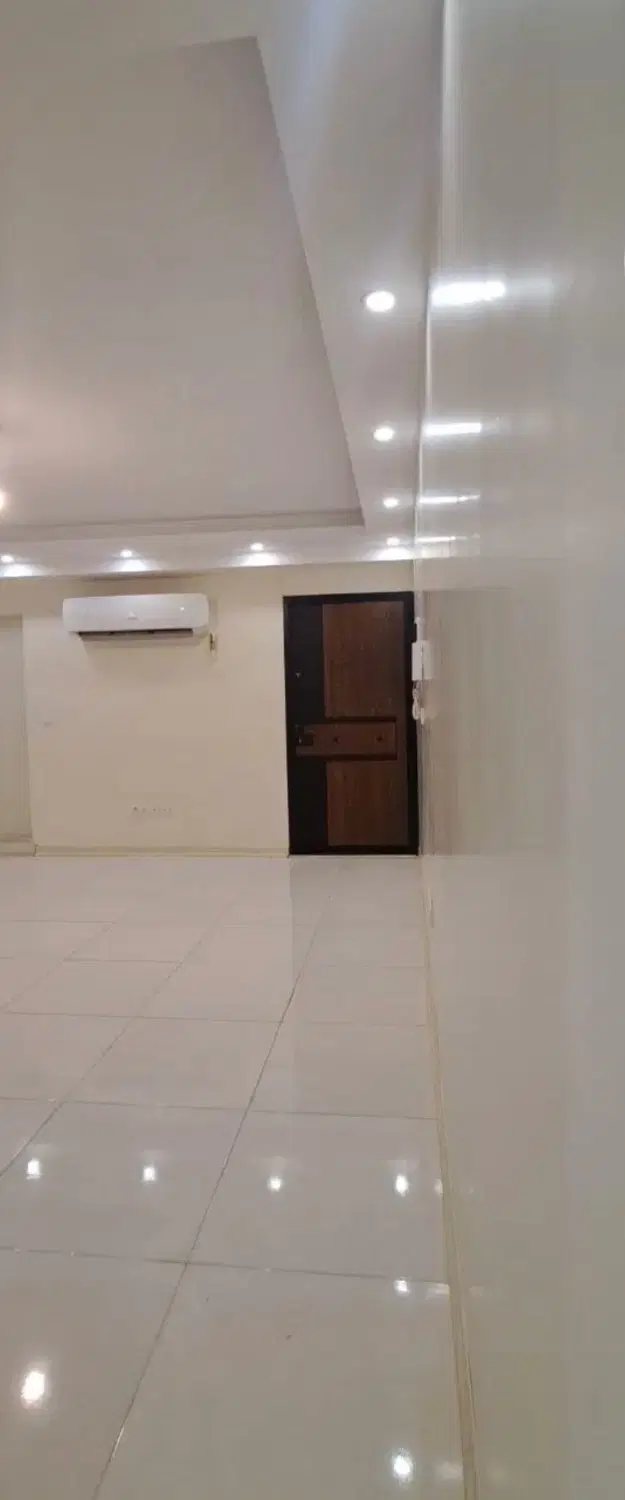 چهل و پنج متری نوساز  محله دنج  رهن کامل