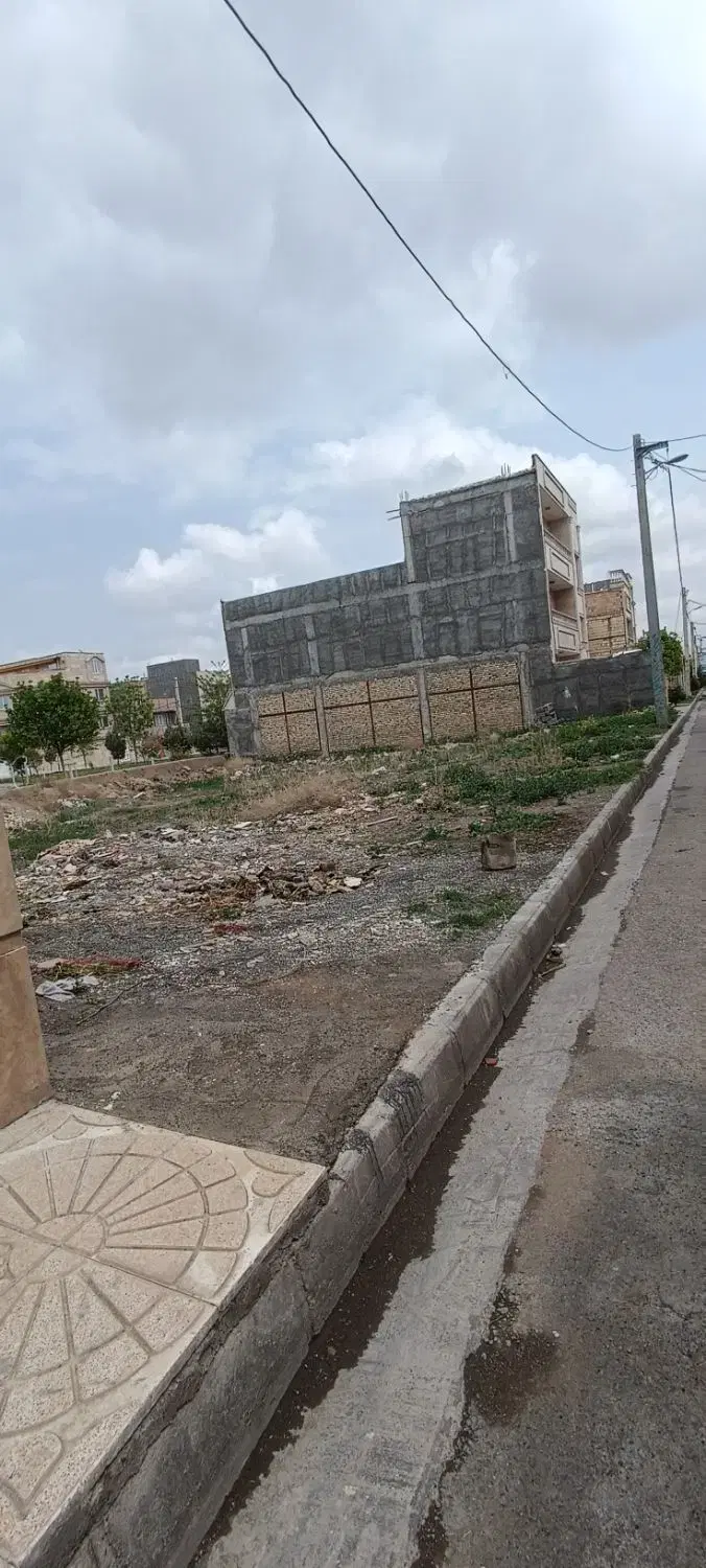 فروش زمین 215 متری کوی صفا