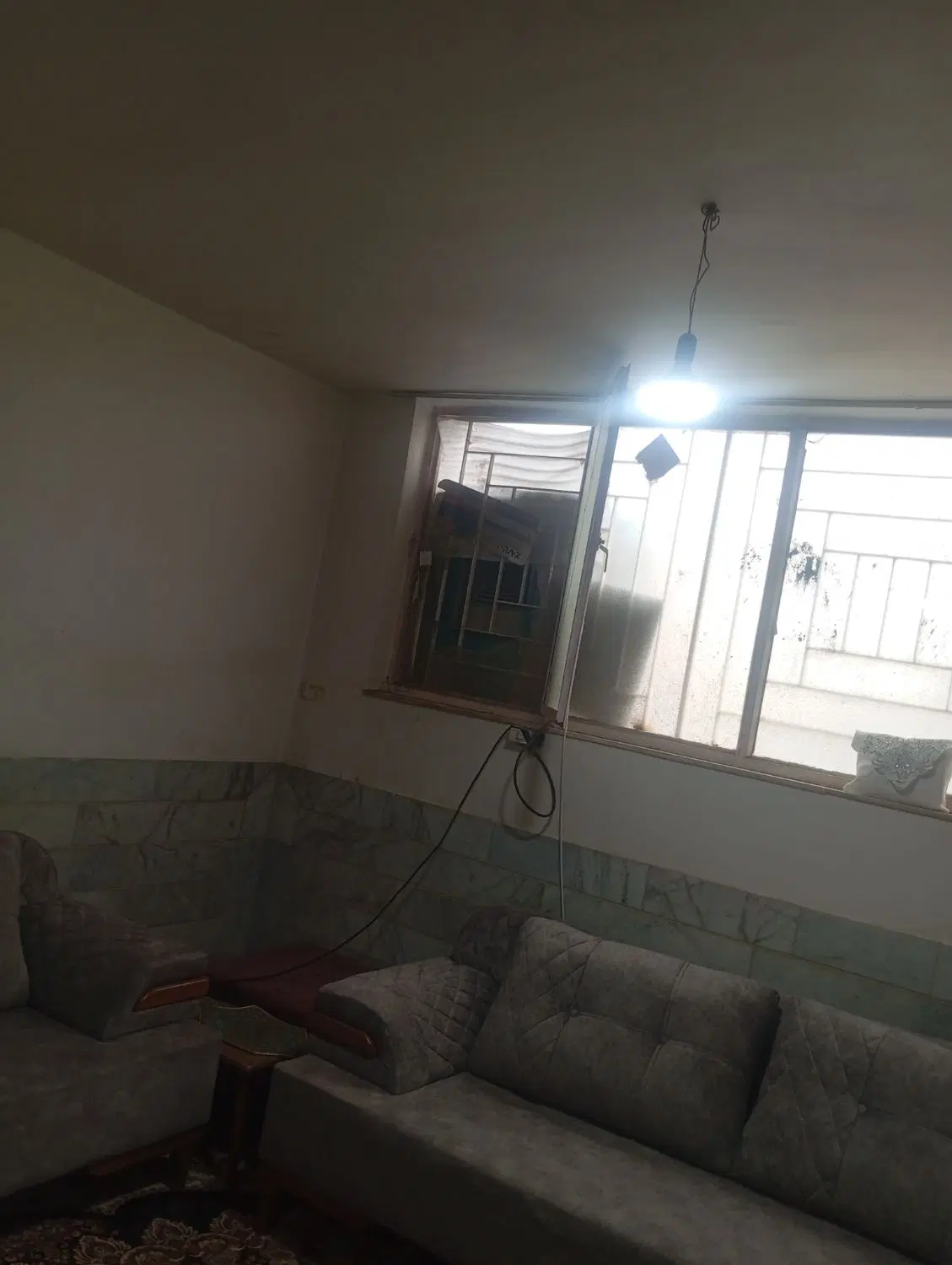 خانه اجاره ای خیابان مشتاق لب بلوار