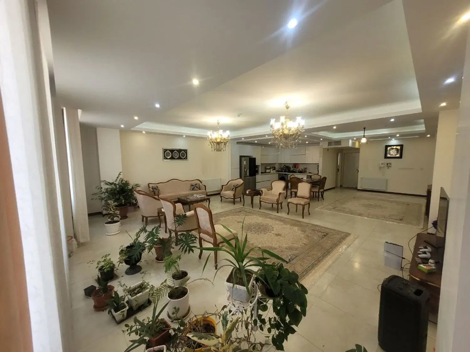رهن و اجاره واحد مسکونی ۱۸۵ متر مربع