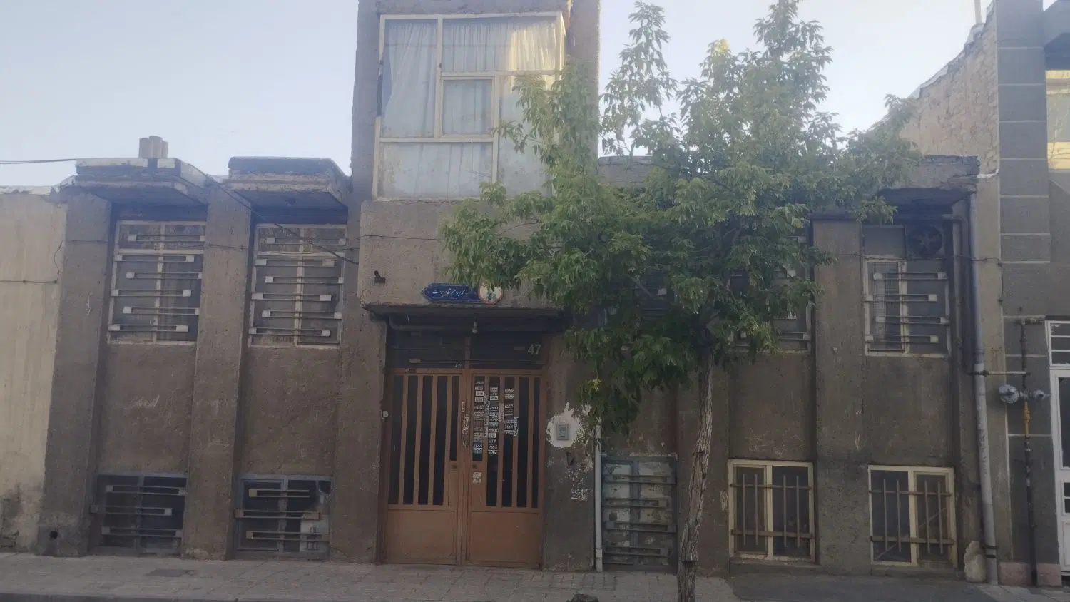ویلایی ۳۰۰ متر دو معبر