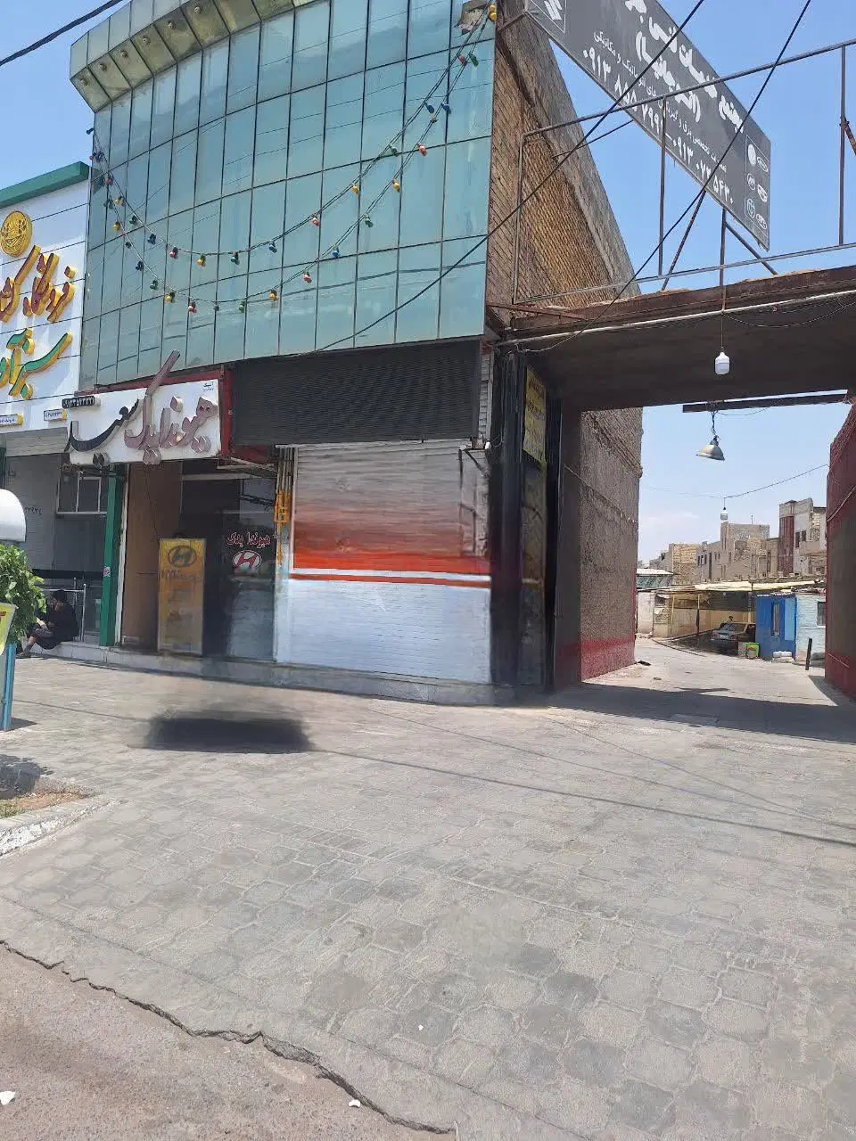 مغازه تجاری بلوار شهید دشتی