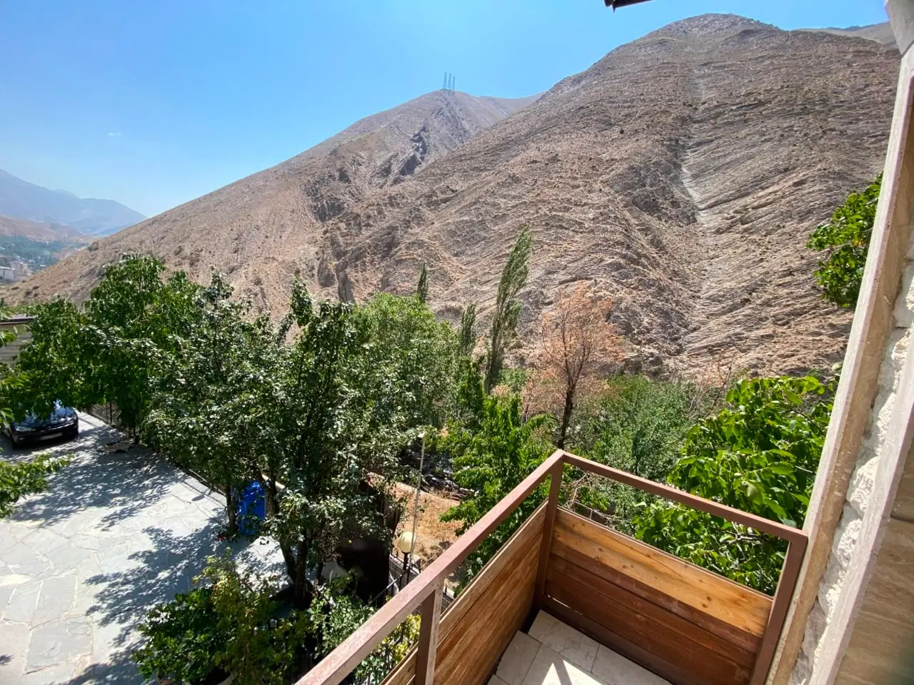 زمین اوشان منطقه ویلایی بر اصلی خ سپهر زمین فوتبال