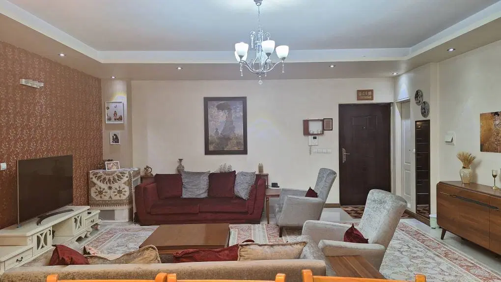 آپارتمان۸۶متر دوخوابه فروشی در خیابان کارون