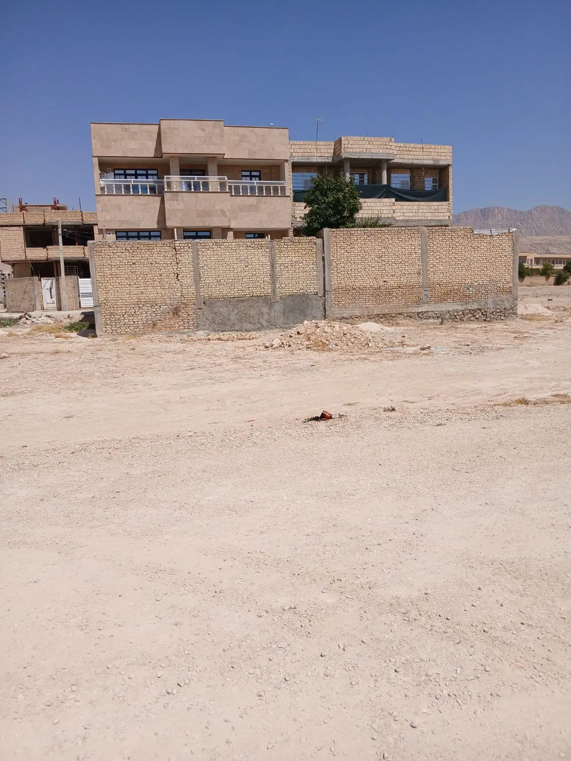 فروش زمین در به حیاط پردیس