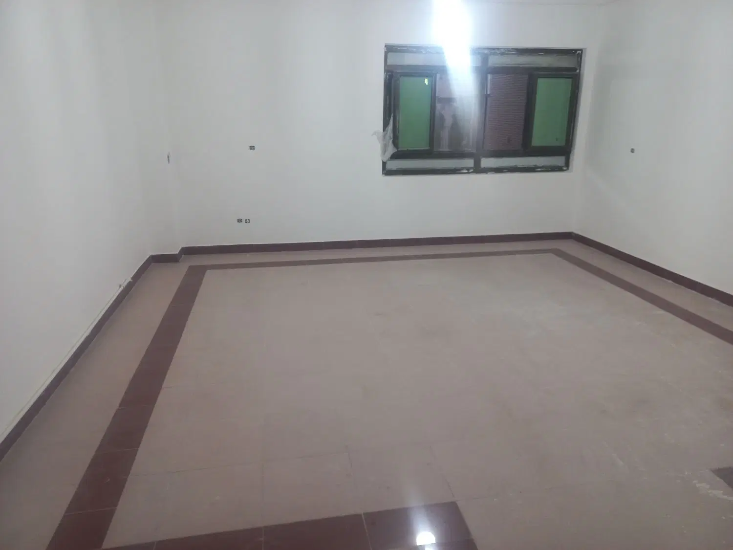 ۸۵ متر ۲ خواب پارکینگ اختصاصی