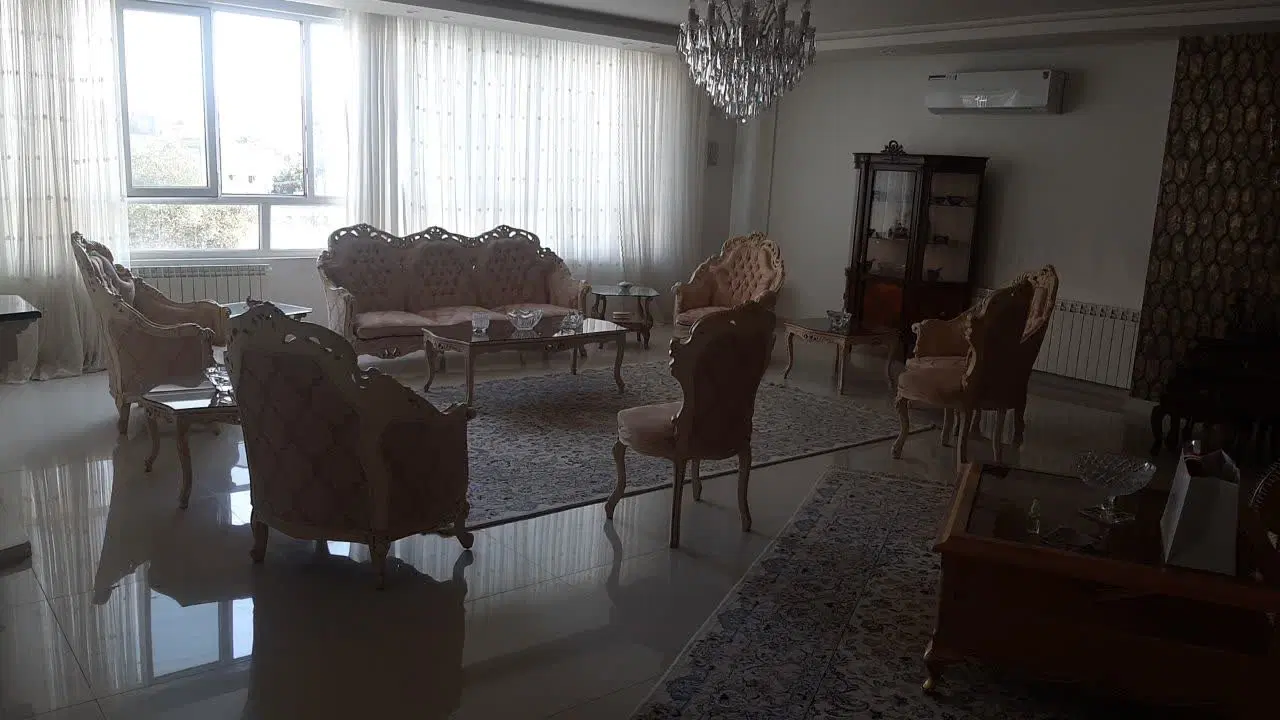 آپارتمان ۲۴۰ متر ۳خواب سناباد ۵۹ خیابان صداقت