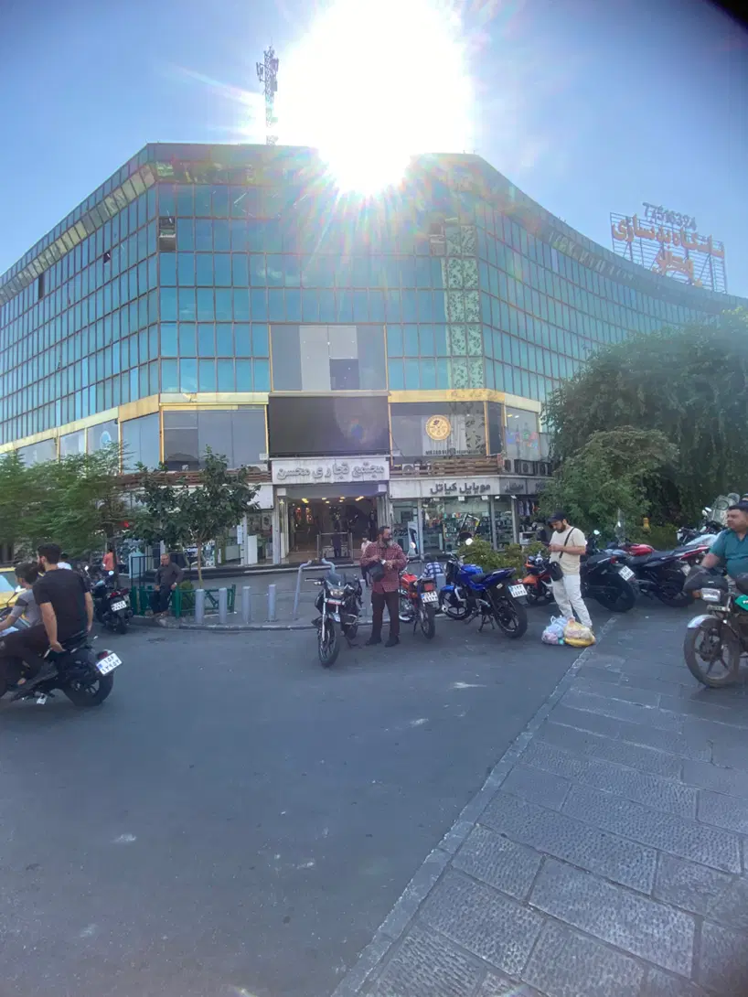 مغازه ۲۰ متری