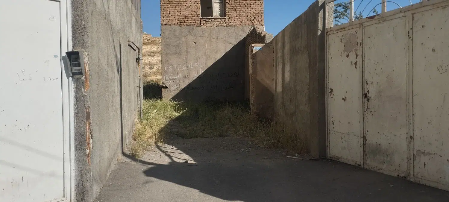 زمین مسکونی