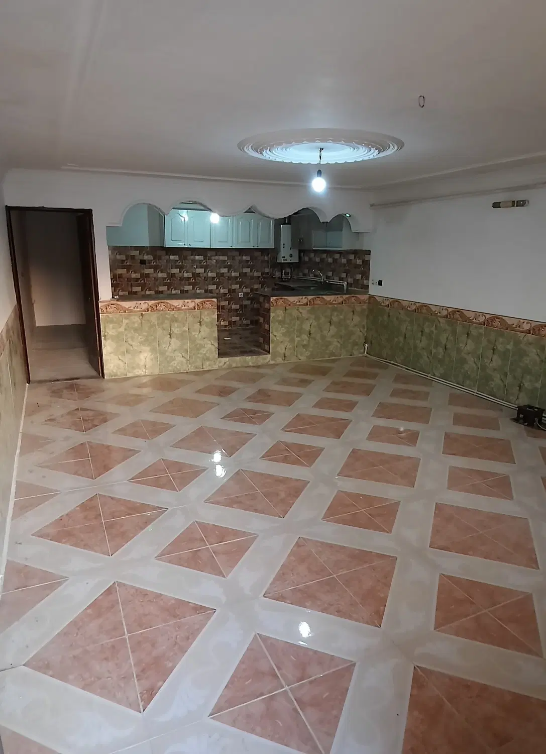 ۸۰مترخانه اجاره واقع دربجنوردپشت شهربازی آزادگان۱۲