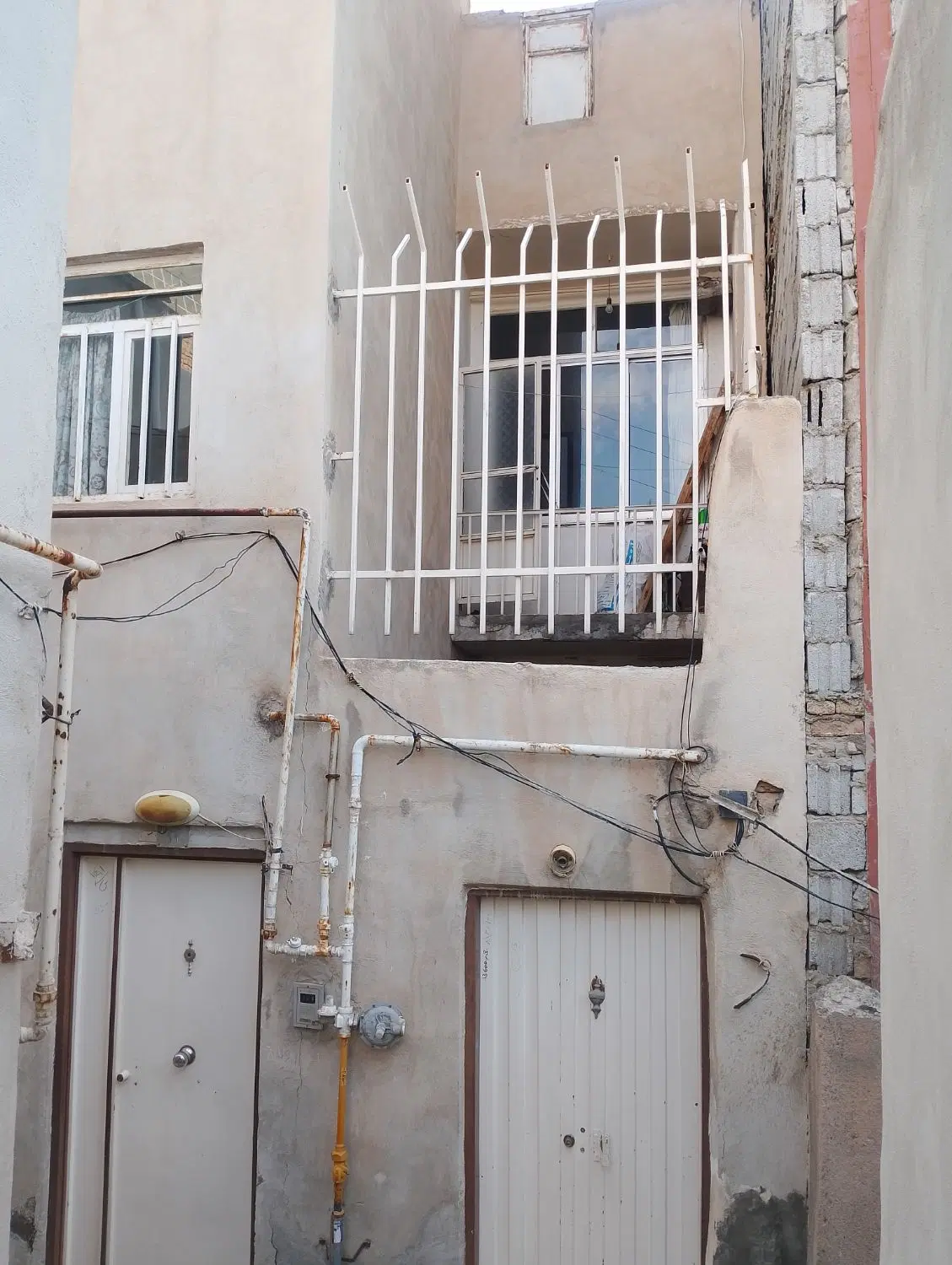 خانه دو طبقه