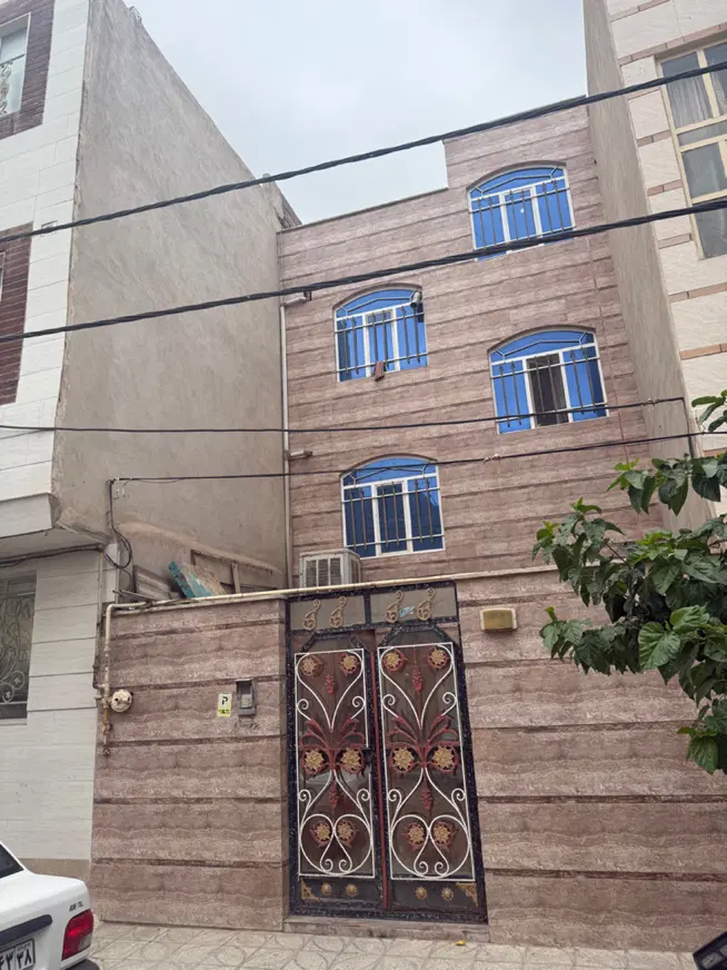 ملک‌ سه طبقه گلتپه