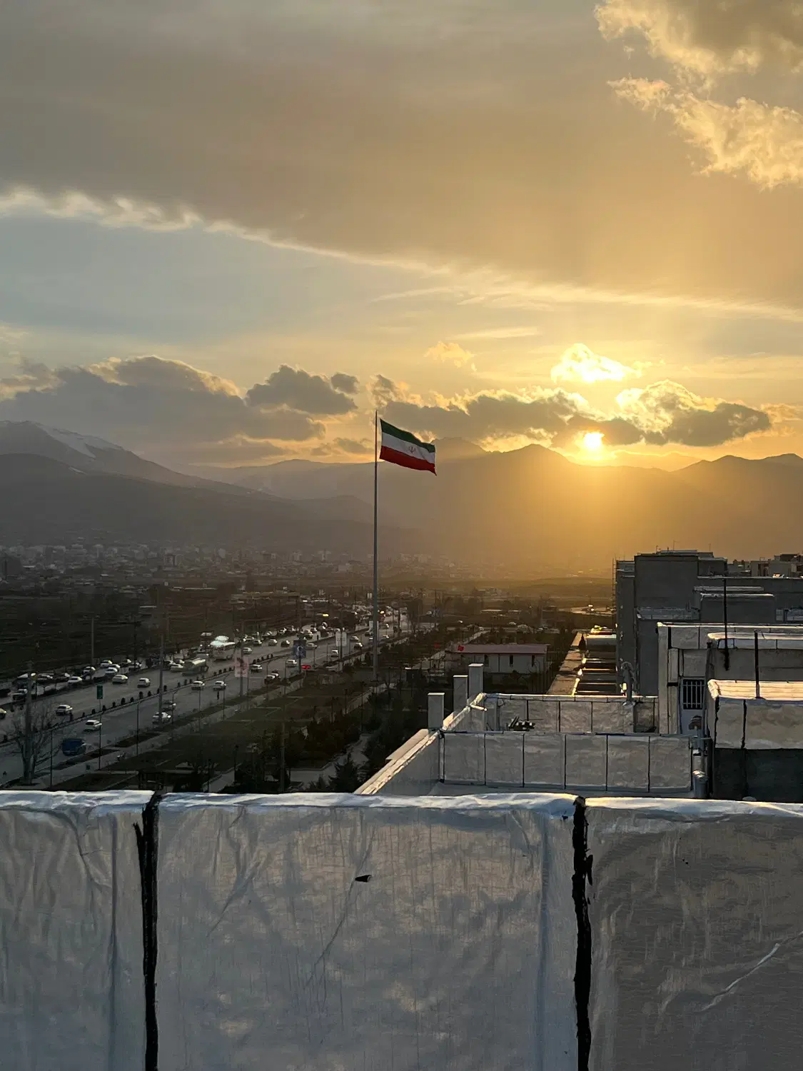 فروش واحد ۹۷ متری معراج محمدیه