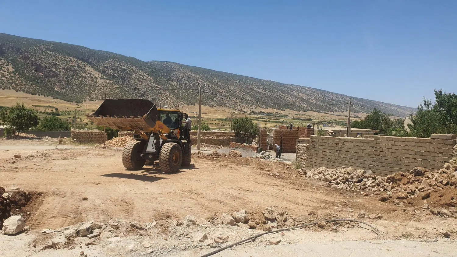 زمین مسکونی سند دار دو بر