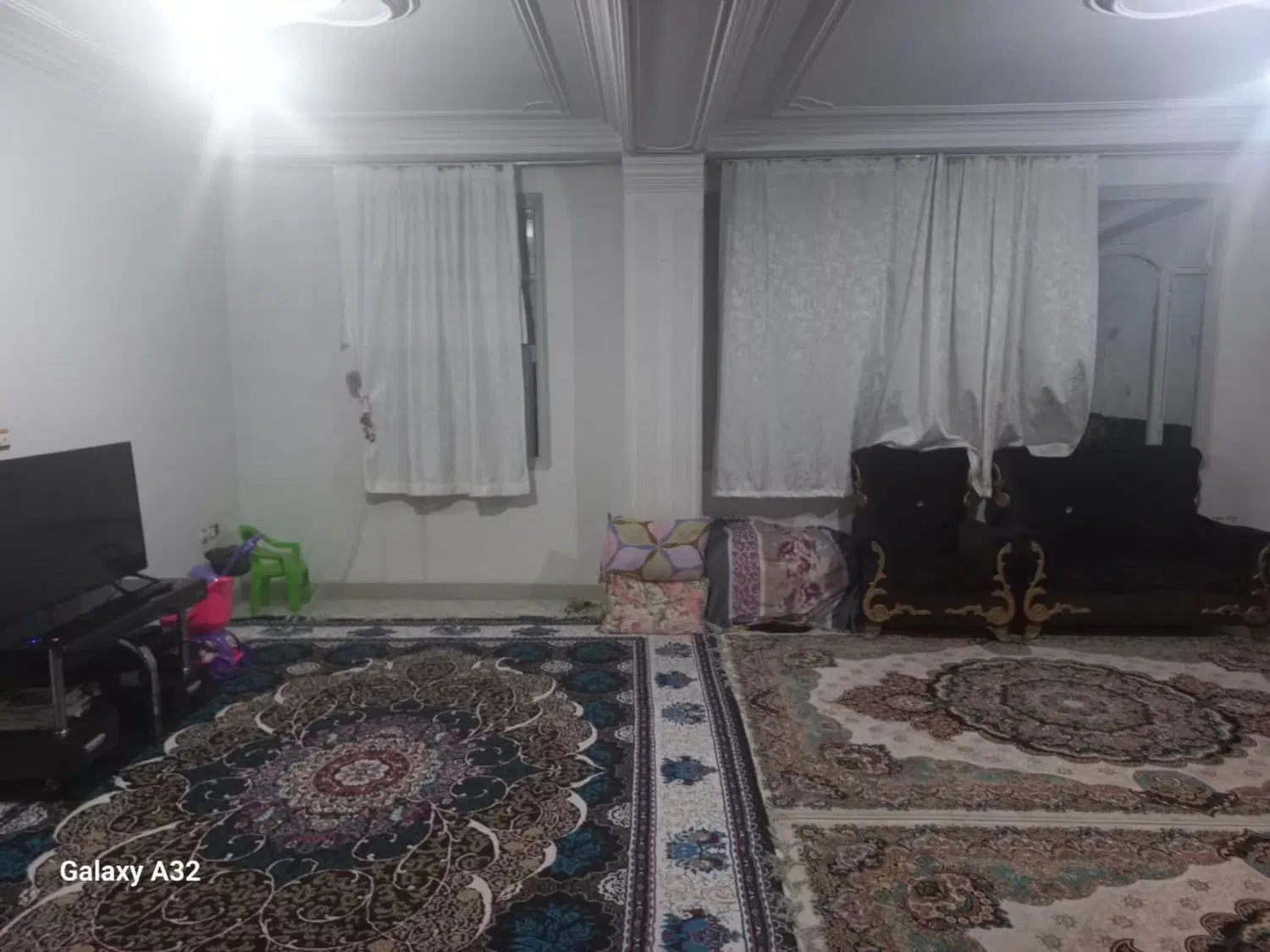 ۷۴ متر لاله شرقی _پارکینگ دار_ سند تکبرگ