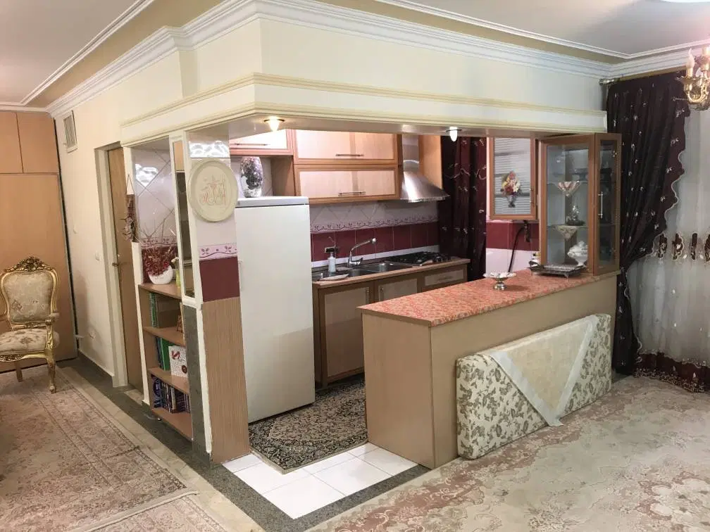 ۵۷متر تمیز سر میدان بهارستان کنار ظهیرالاسلام  ملت