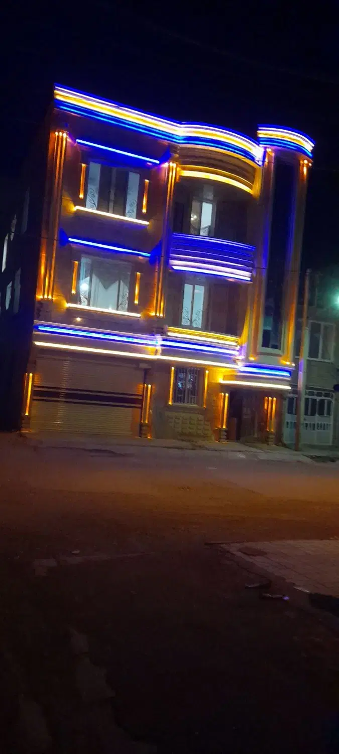 آپارتمان تک واحدی۳خوابه جنوبی شرقی اسکلت فلزی جهاد