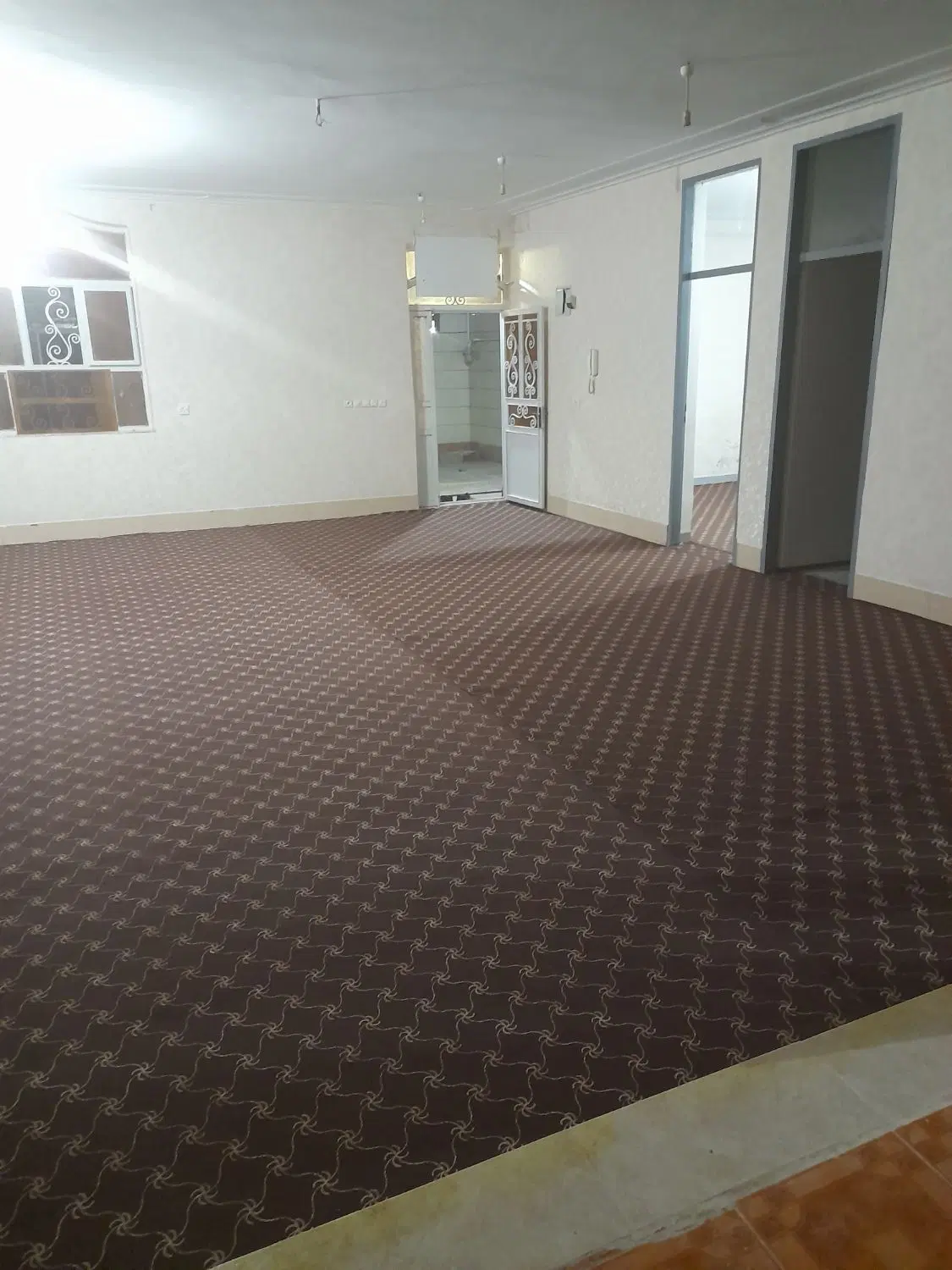منزل ویلایی طبقه هم کف از دوطبقه