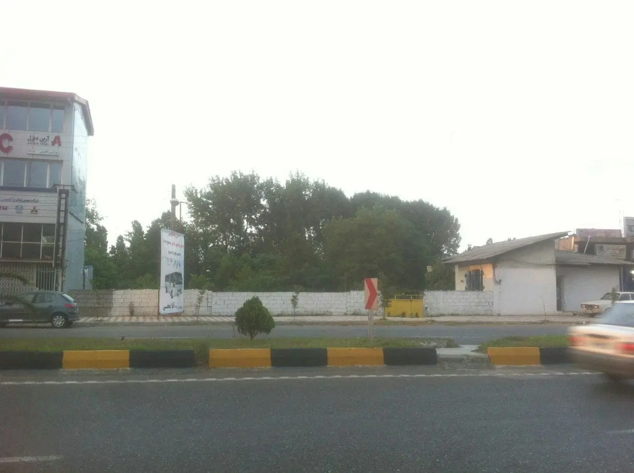 ۴۰۰۰ متر تجاری مسکونی