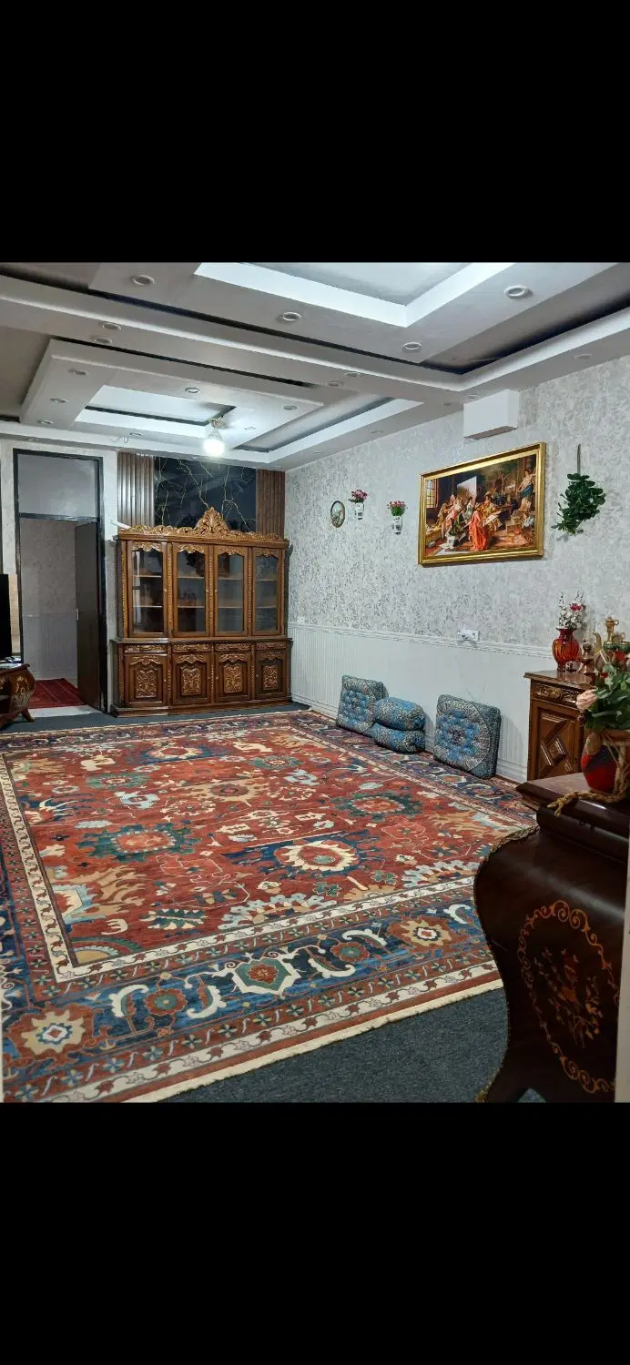 ویلایی دربست