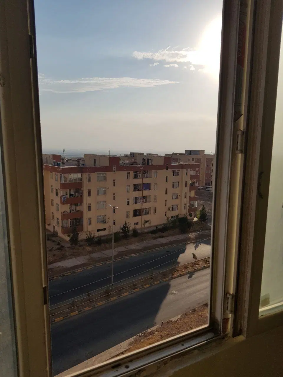 فروش واحد نوساز _ تراسازه _ فاز۷