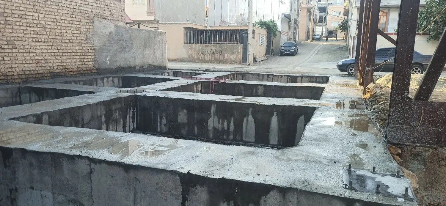 پیش فروش دو طبقه از زمین واقع در روستای حسن اباد