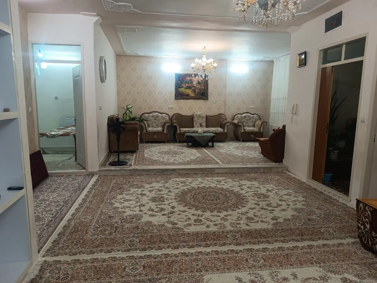 اجاره ویلایی شش دانگ طبقه اول توحید شهر
