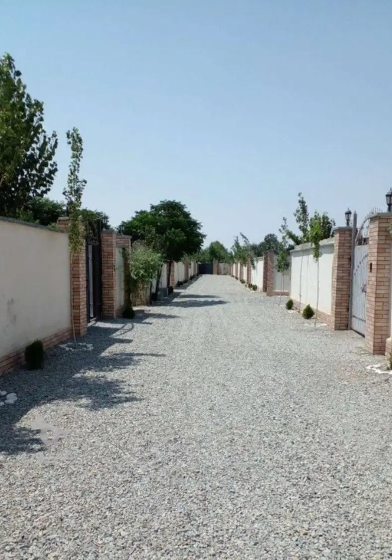 زمین در منطقه خوش آب و هوای نمکلان، تهران دشت