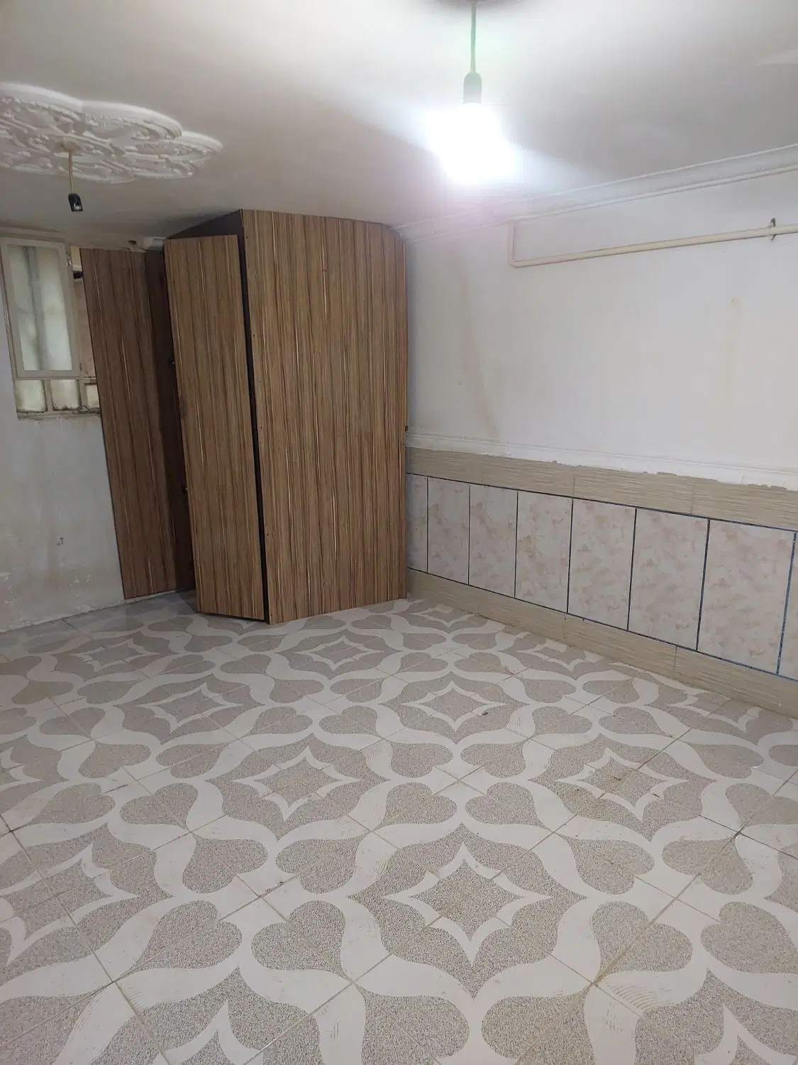 اجاره خانه همکف خیابان دهراب پور کوچه بن بست