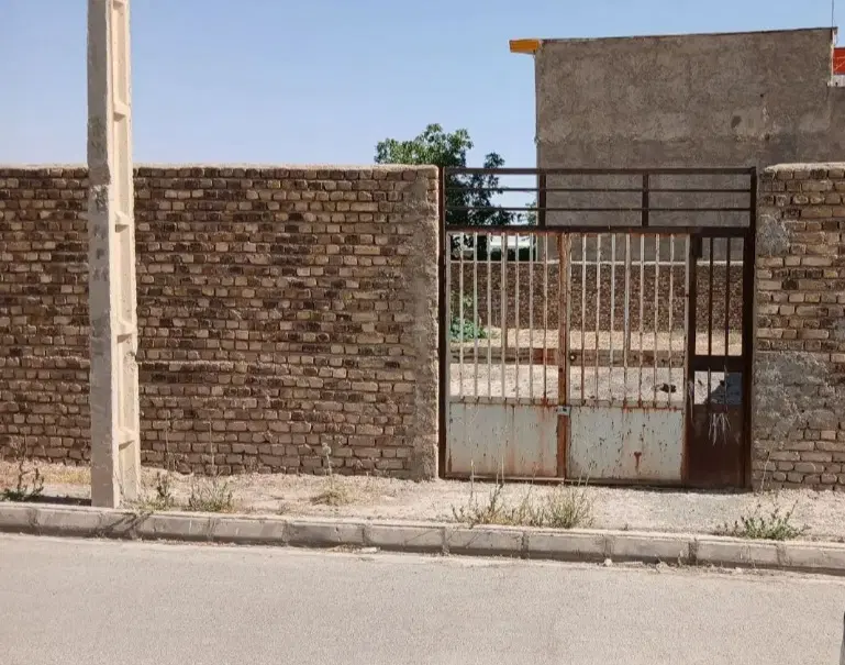 زمین حاجی آباد