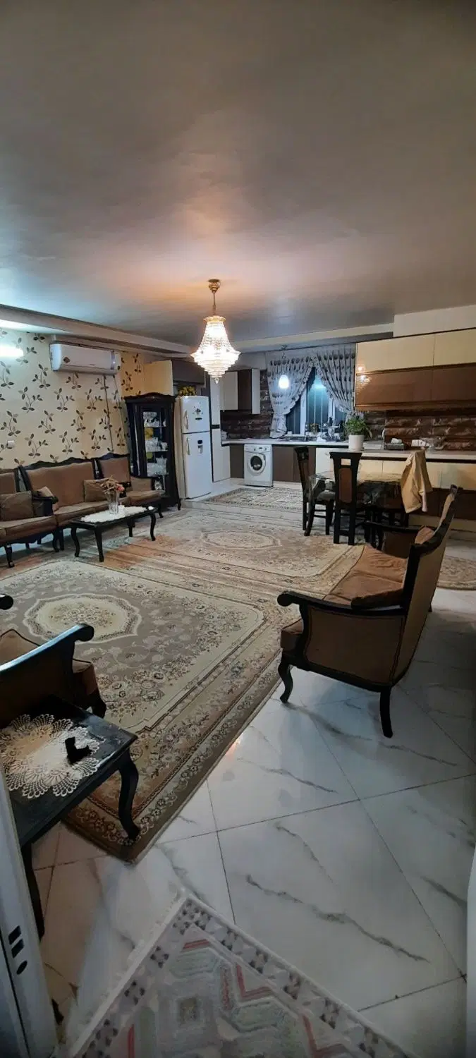 ۹۵متر تاجداری ۷ سال ساخت