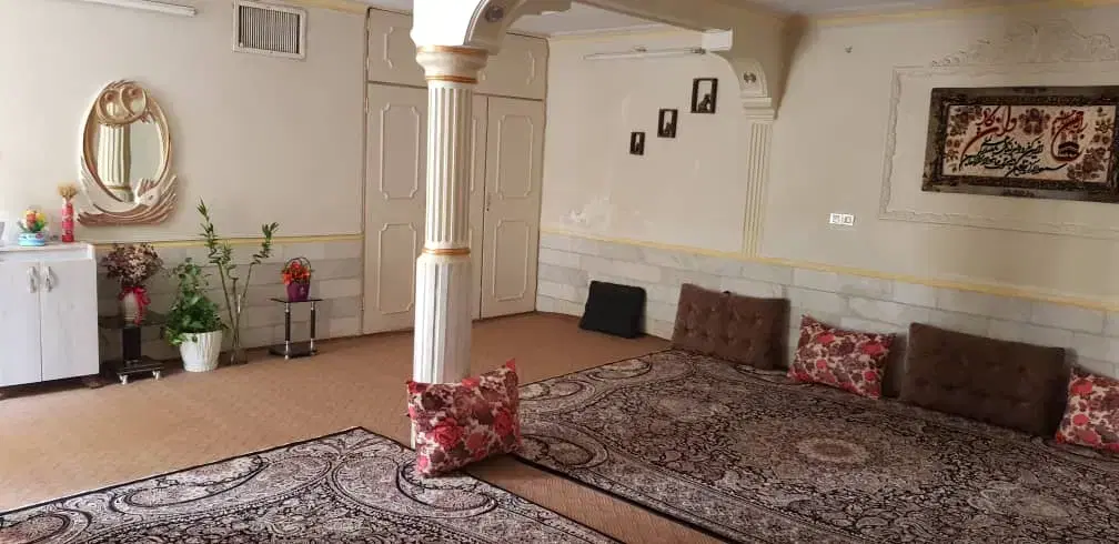 واحد ویلایی ۲۰۰ متری با مغازه