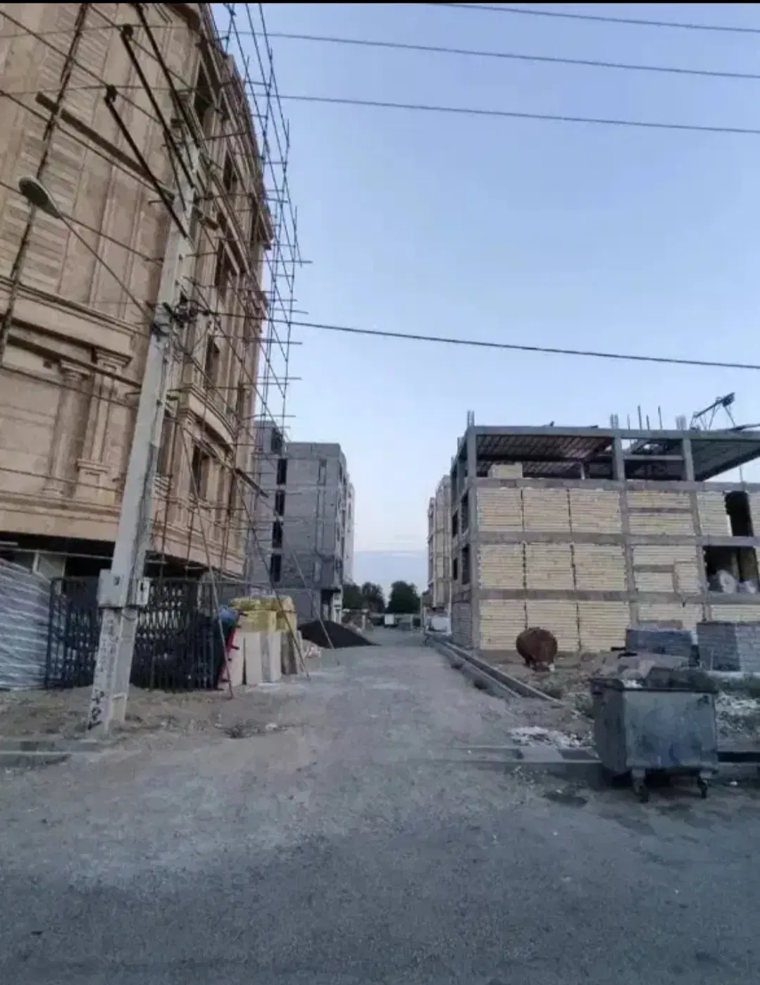 یک قطعه زمین مسکونی فروش فوری