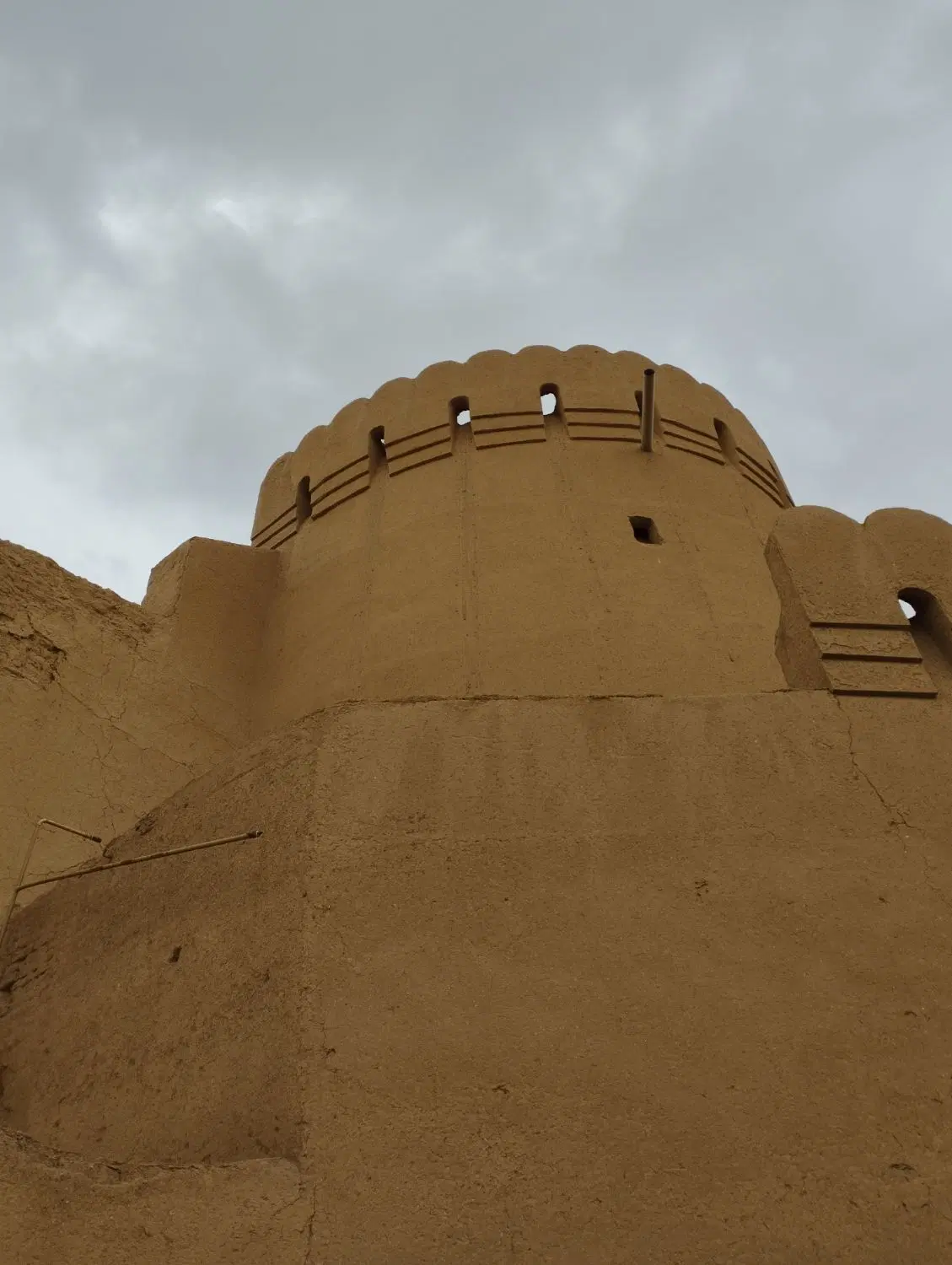 زمین مهدی آباد