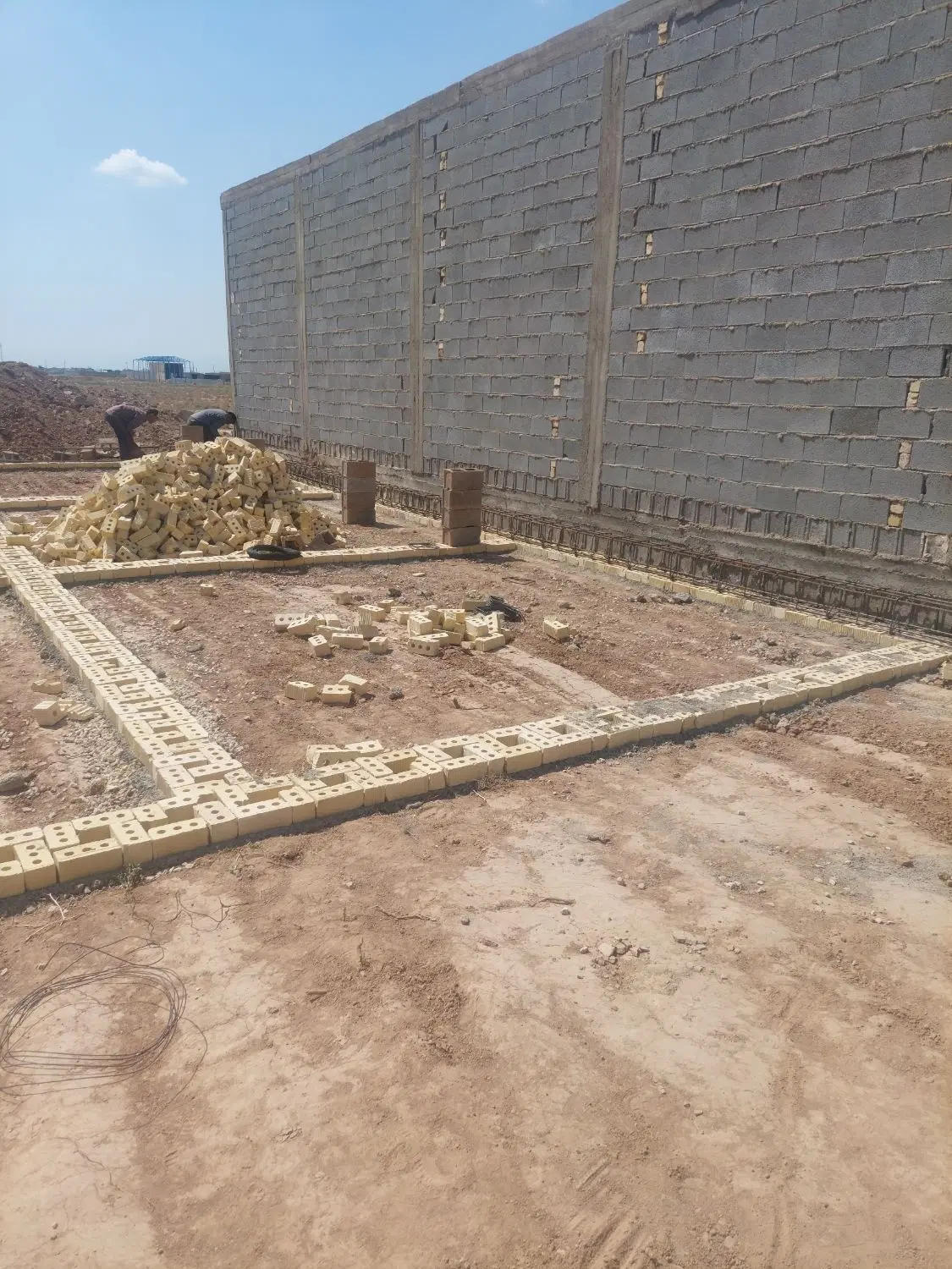 زمین کارگاهی بین گچی و جرسقان