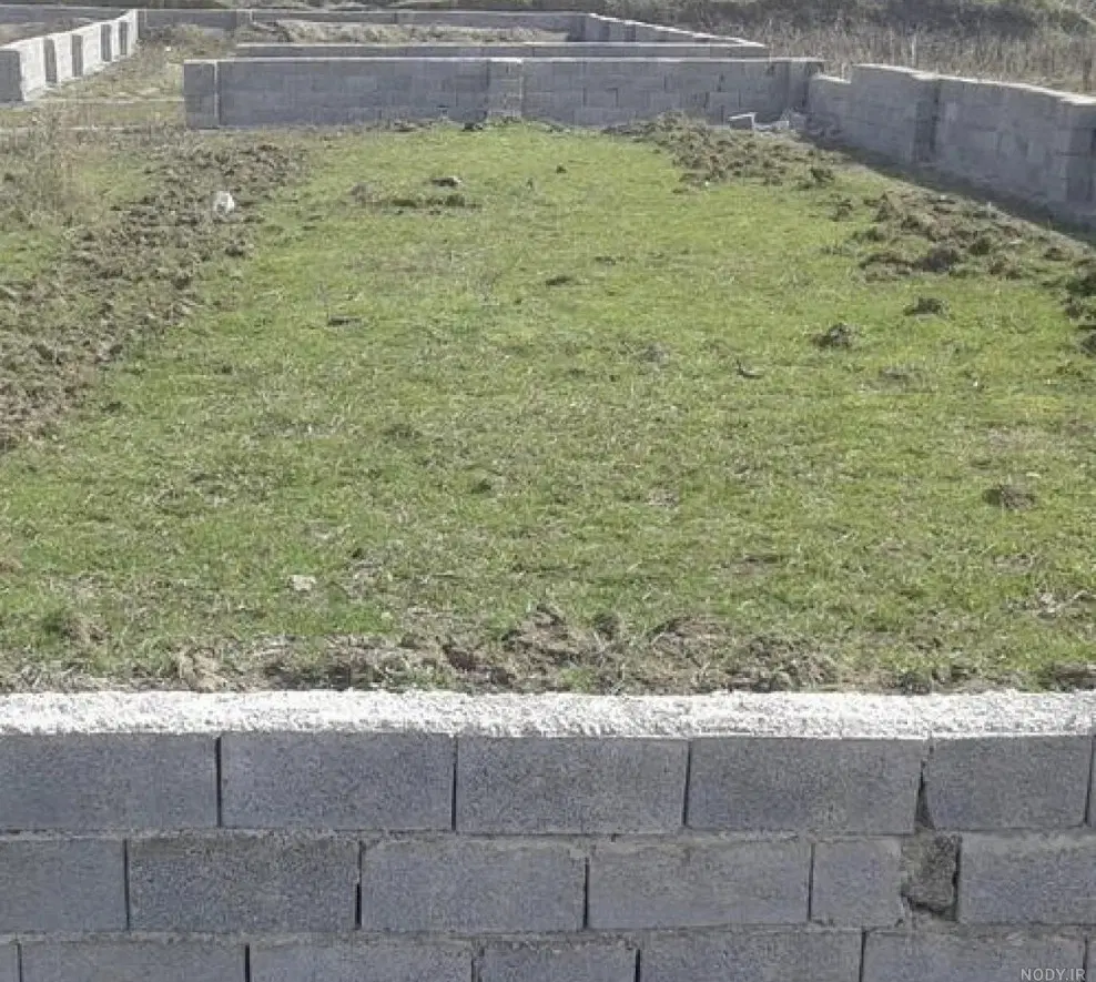 زمین باغرود