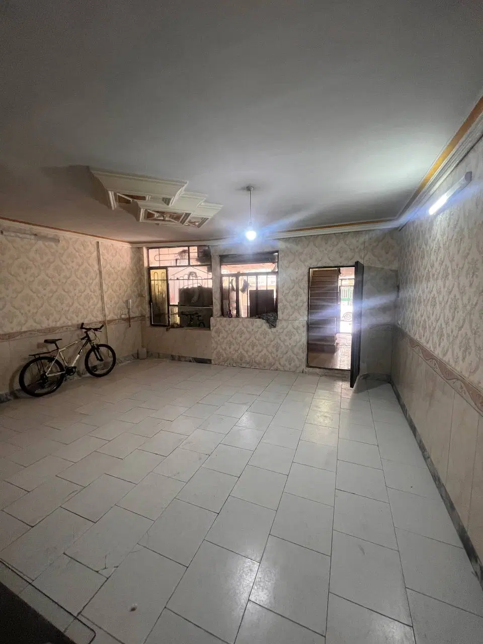 منزل طبقه پایین رهن و اجاره