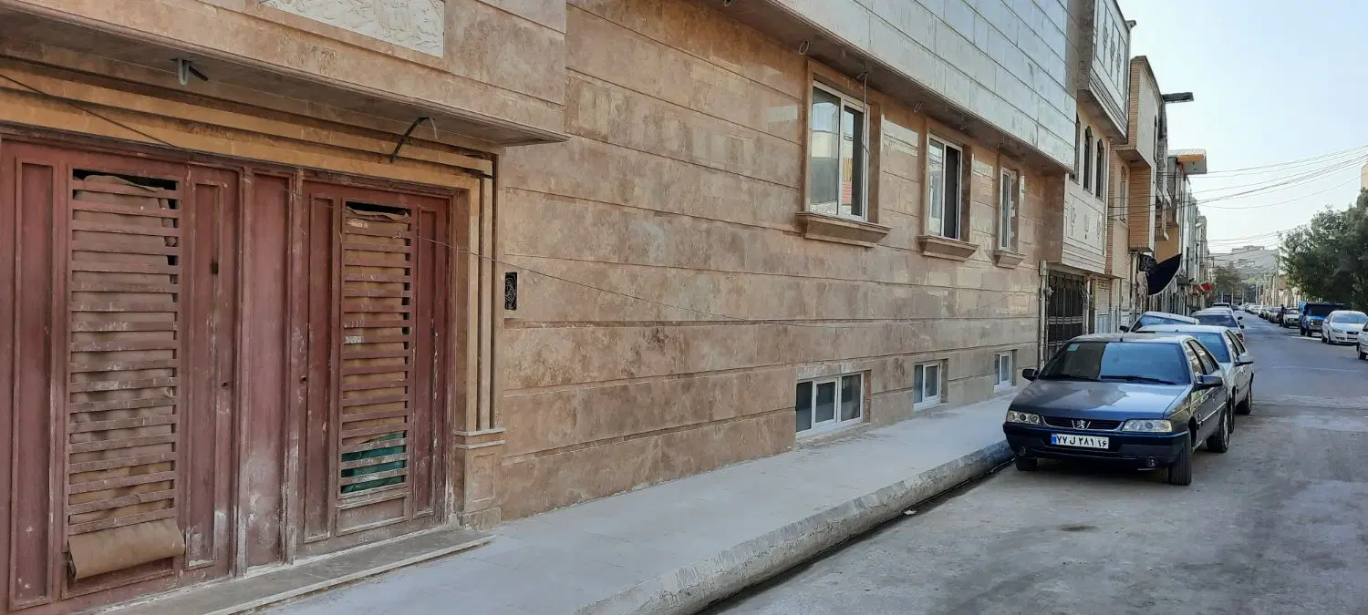 یک باب خانه نوساز