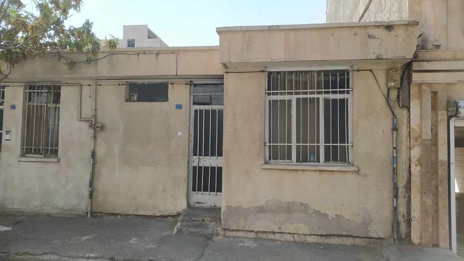 خانه ویلایی 120متری فاز یک دارای قابلیت ساخت